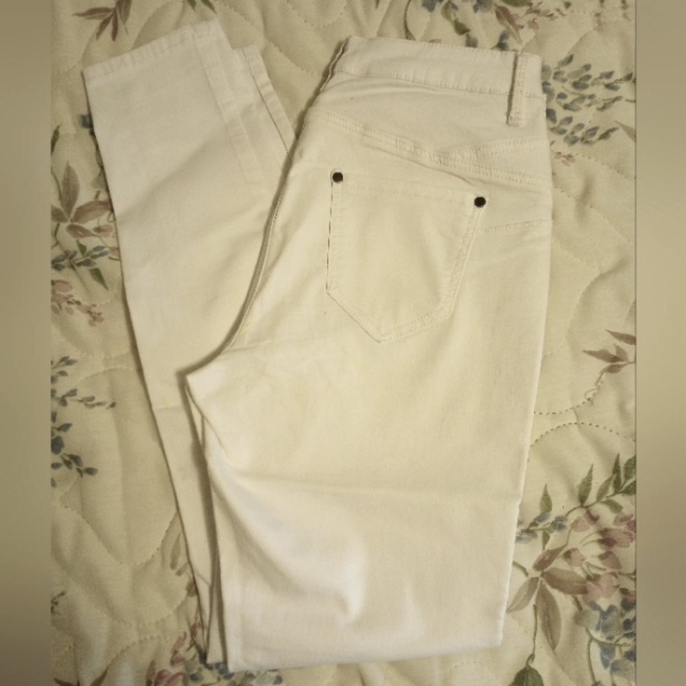 White Joe boxer skinny jeans, never worn